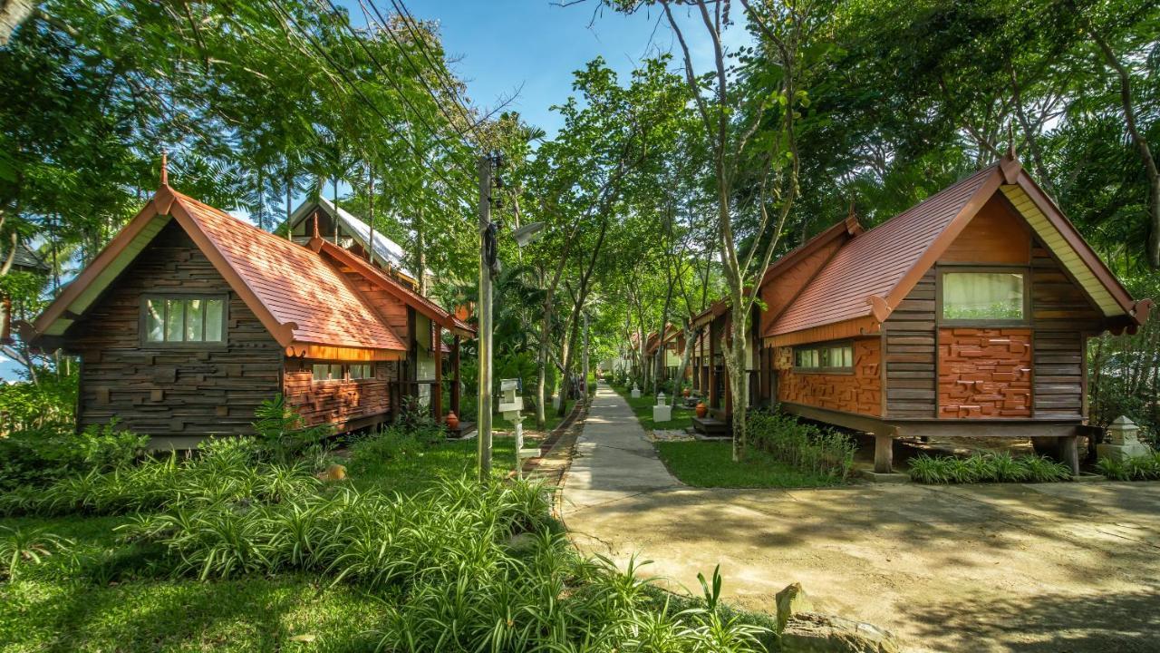 Baan Thong Ching Resort Khanom Exteriör bild