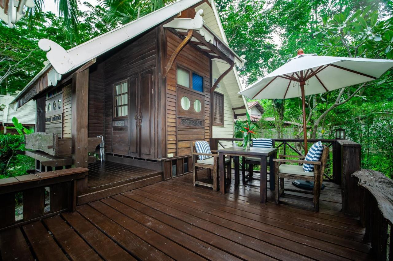 Baan Thong Ching Resort Khanom Exteriör bild