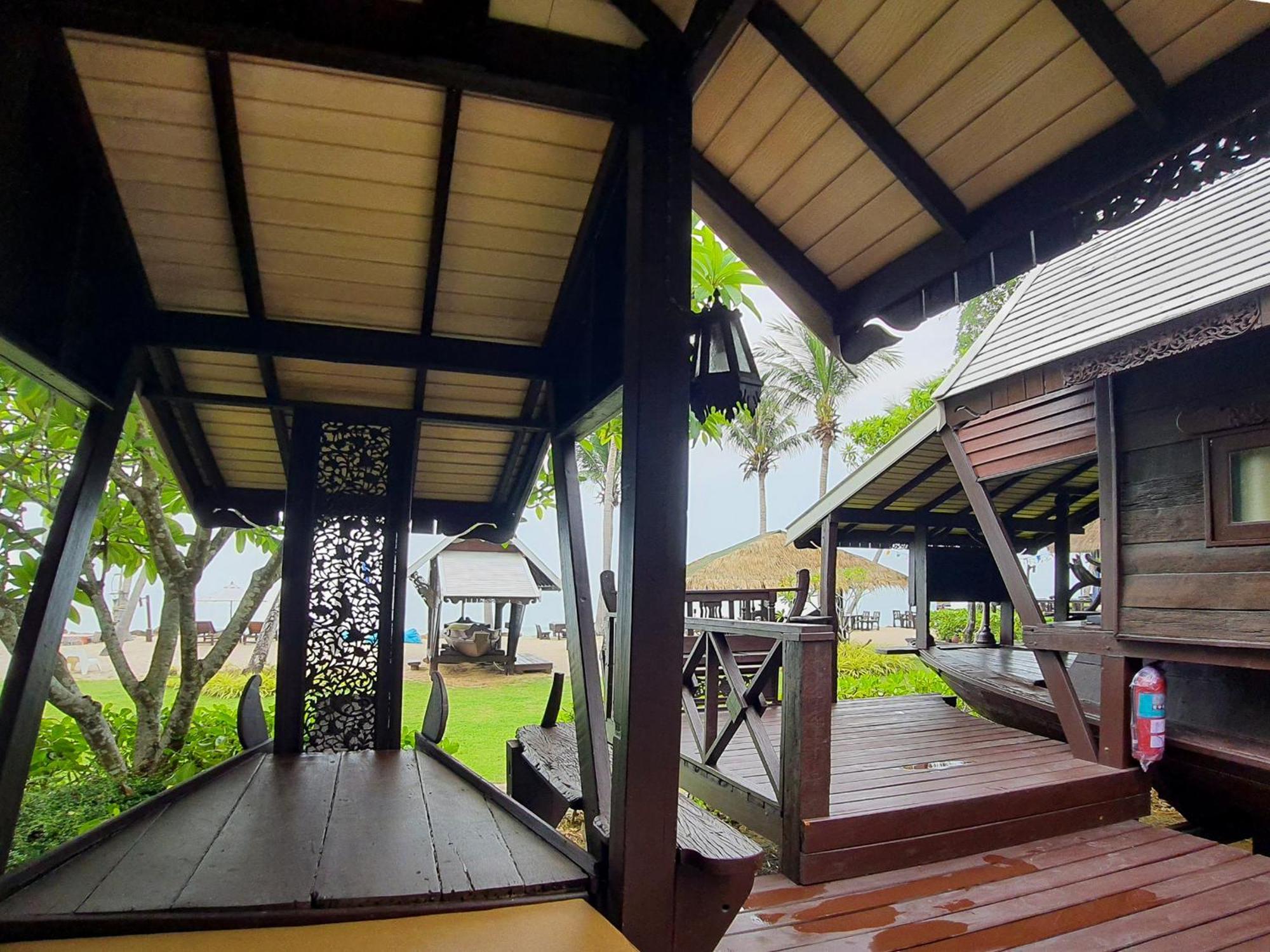 Baan Thong Ching Resort Khanom Exteriör bild