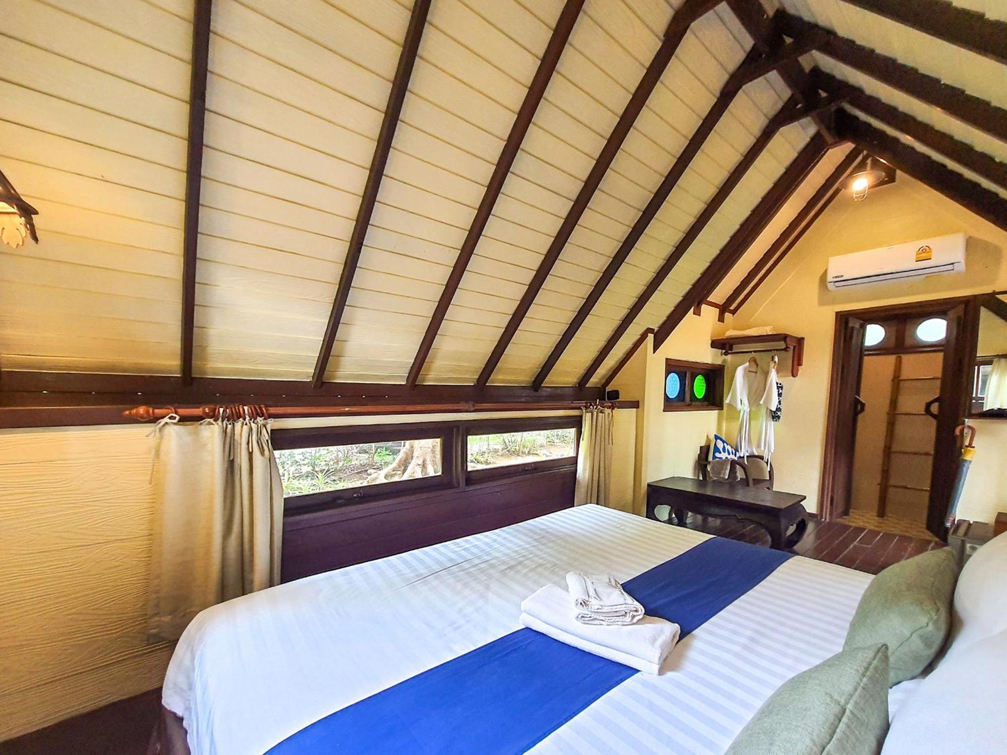 Baan Thong Ching Resort Khanom Exteriör bild