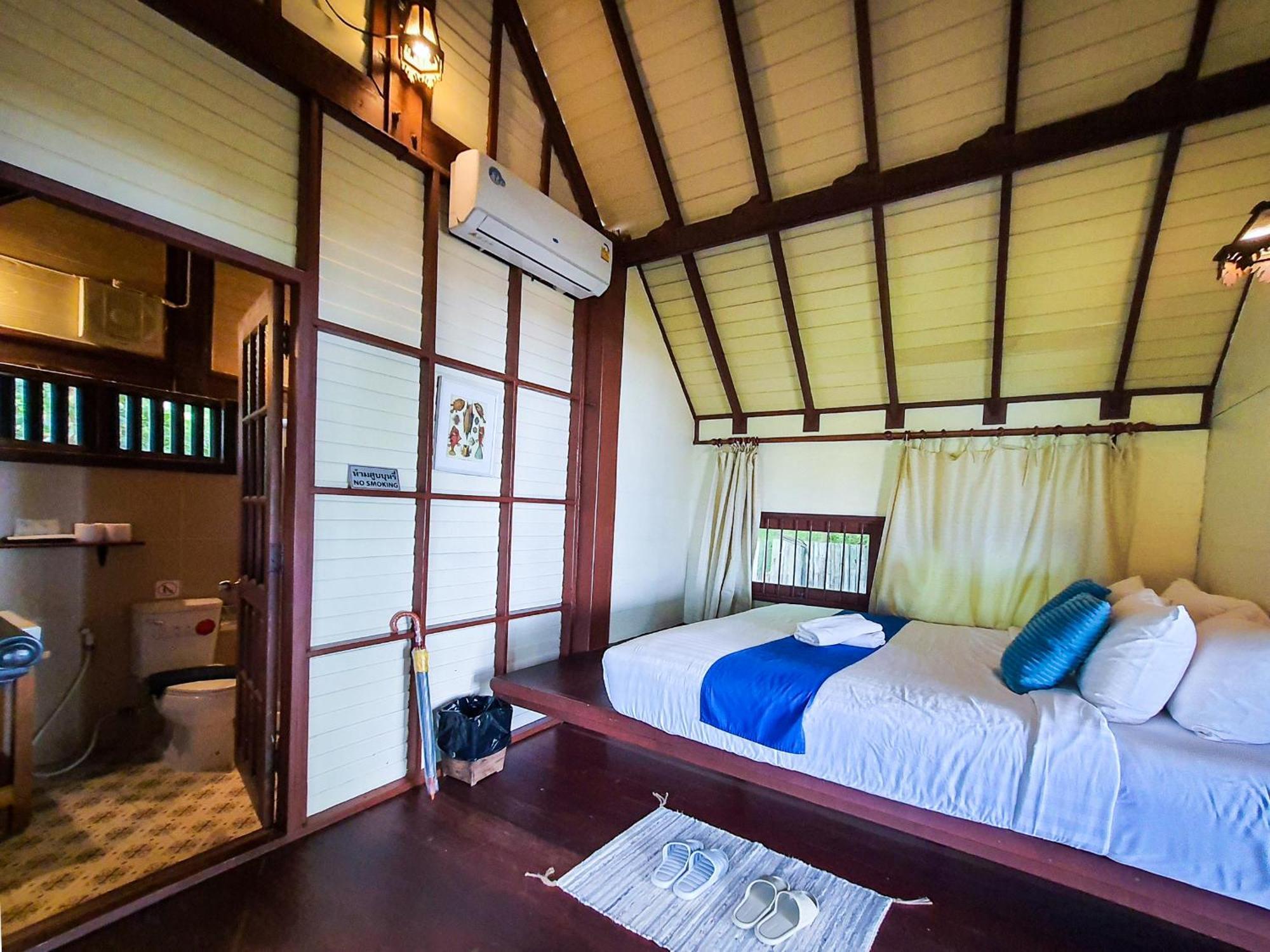 Baan Thong Ching Resort Khanom Exteriör bild
