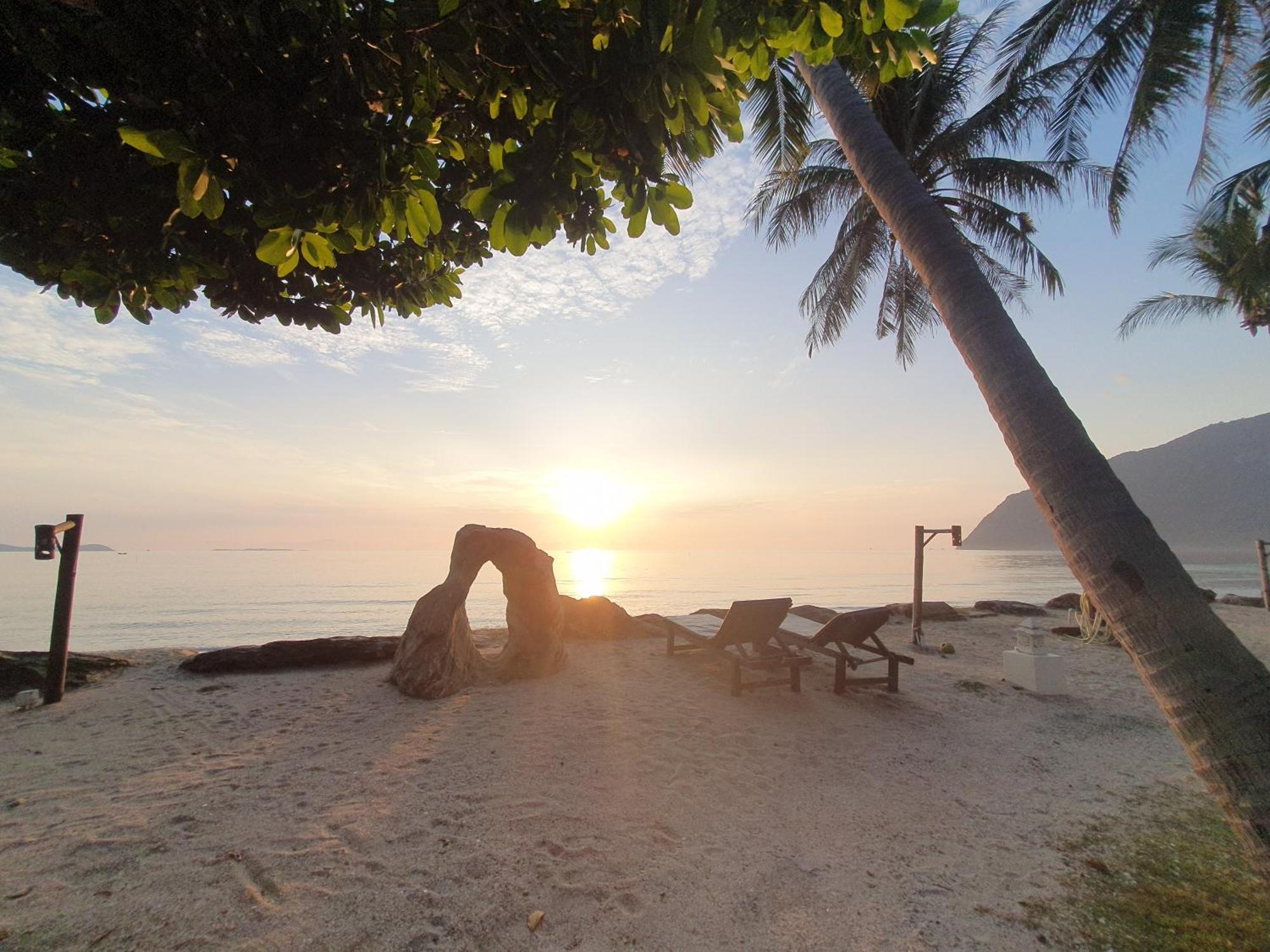 Baan Thong Ching Resort Khanom Exteriör bild